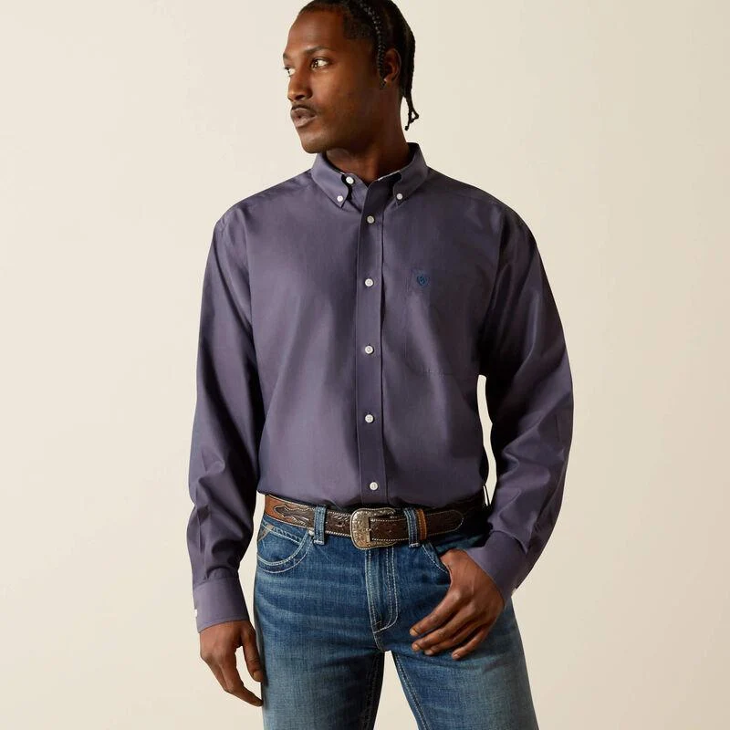 Ariat Men's Wrinkle Free Solid Pinpoint Oxford Classic Long sleeve Fit Shirt