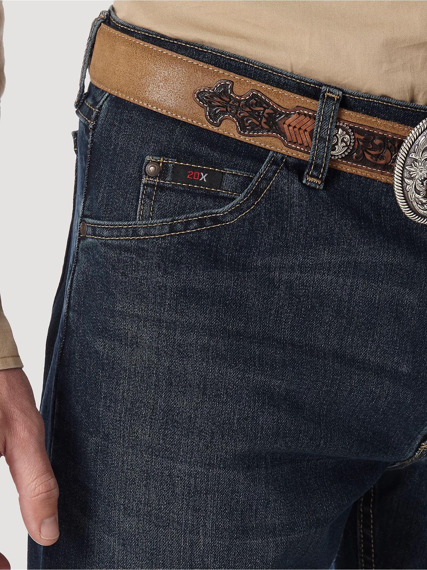 Wrangler Men's 20X Advanced Comfort 01 Relaxed Fit - Image 4