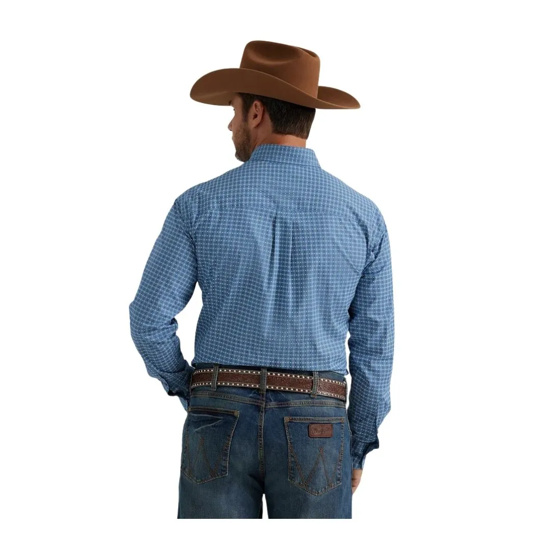 Wrangler Men's George Strait Western Shirt In Blue Print - Image 2